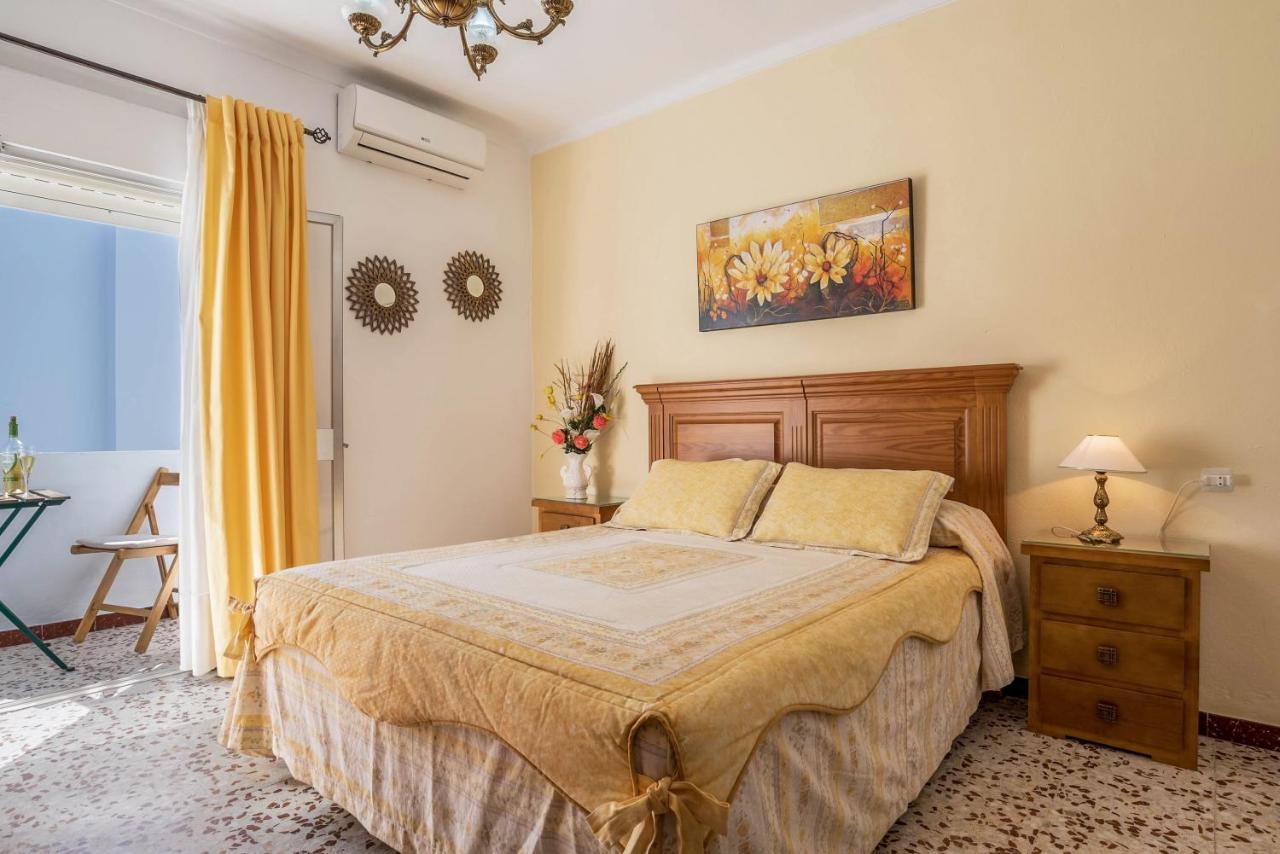 Piso Carmen Solo Familias Apartment Conil De La Frontera Ngoại thất bức ảnh
